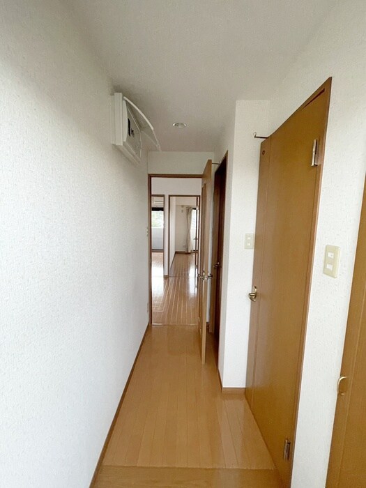 物件内観写真20　(廊下)