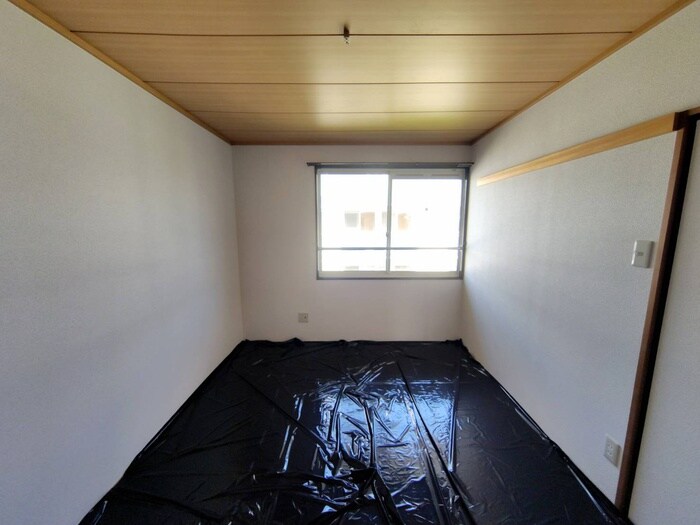 物件内観写真9　(居室)