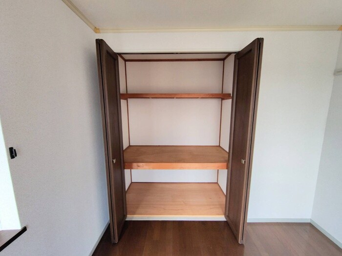 物件内観写真15　(収納)