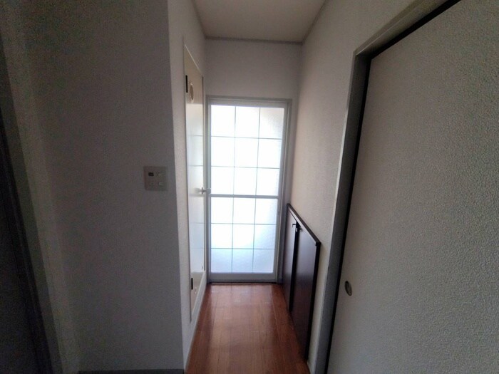 物件内観写真19　(廊下)