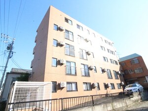 グリチネ石名坂外観写真