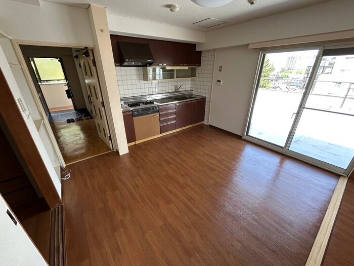 物件内観写真9　(廊下)