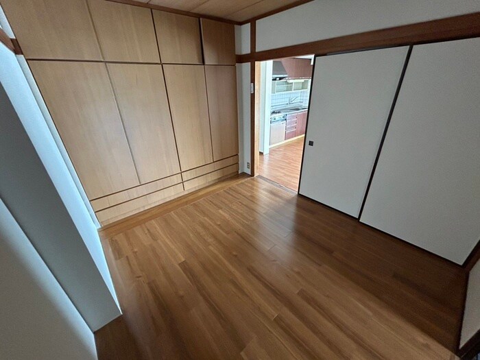 物件内観写真11　(居室)