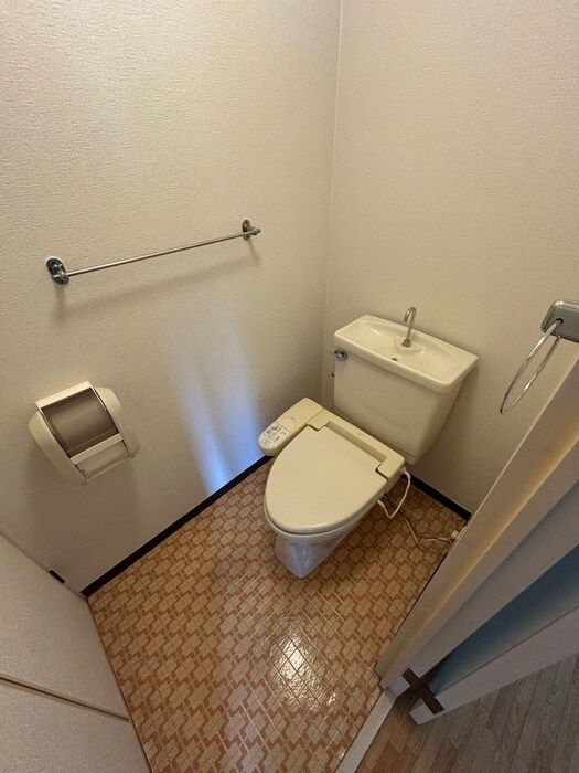 物件内観写真15　(トイレ)