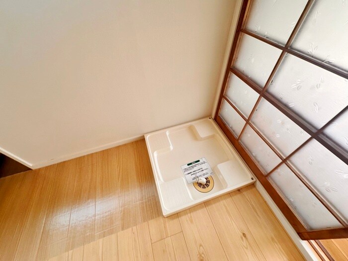 物件内観写真14　(洗濯機置場)