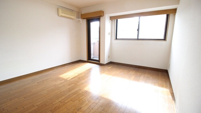 物件内観写真6　(居室)