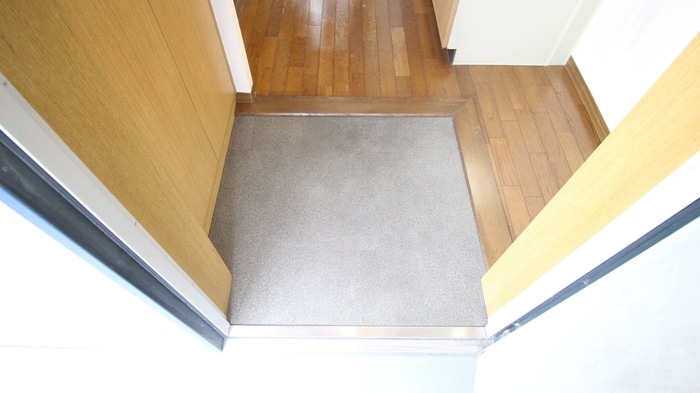 物件内観写真16　(玄関)