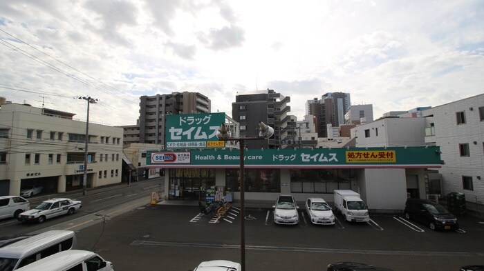 物件内観写真21　(室内からの展望)