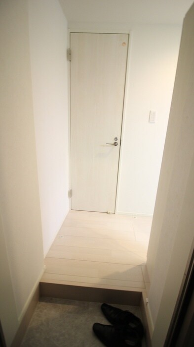 物件内観写真14　(玄関)