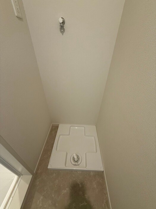 物件内観写真13　(洗濯機置場)