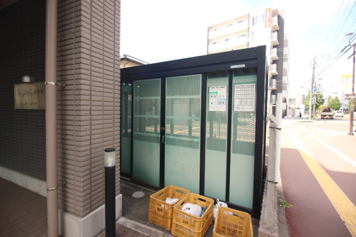 物件外観写真4　(建物設備)