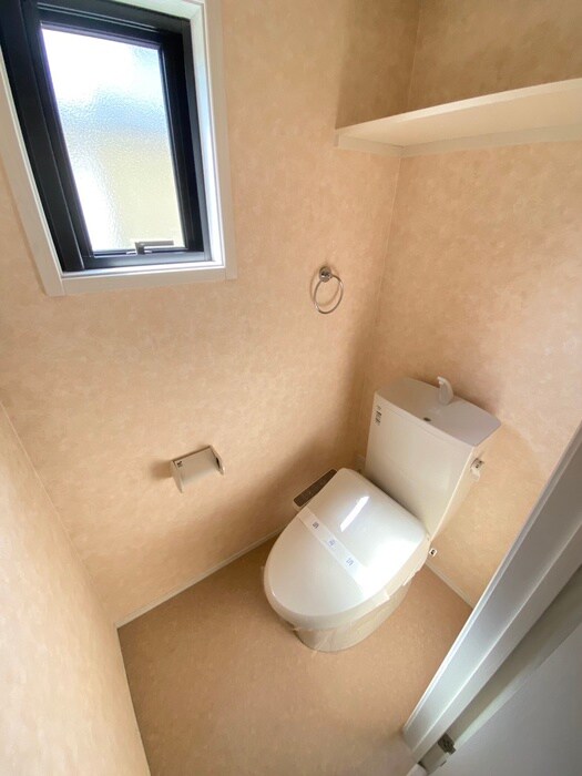 物件内観写真14　(トイレ)