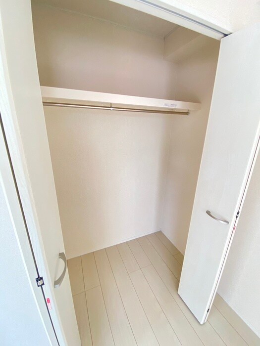 物件内観写真15　(収納)