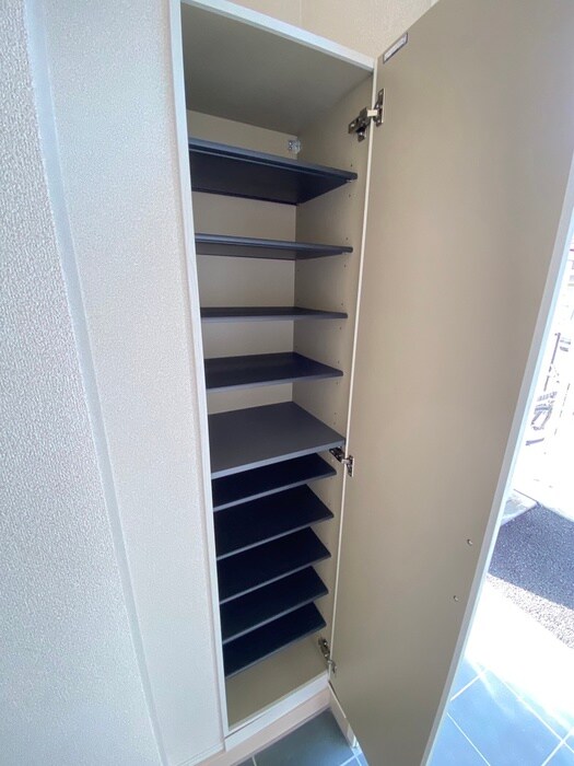 物件内観写真18　(靴箱)