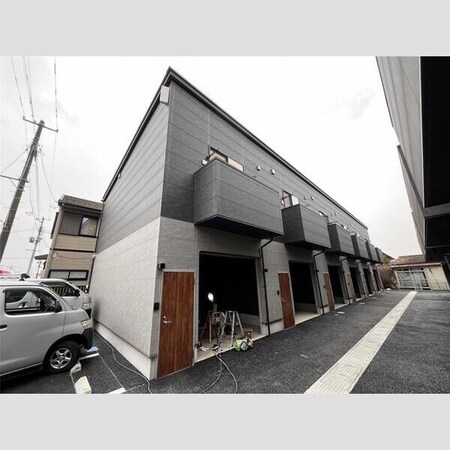 サクラガレージB外観写真