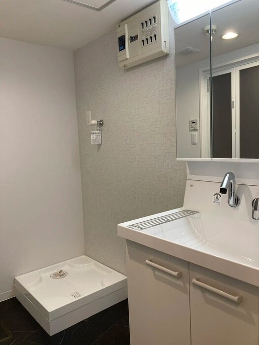 物件内観写真11　(洗面)