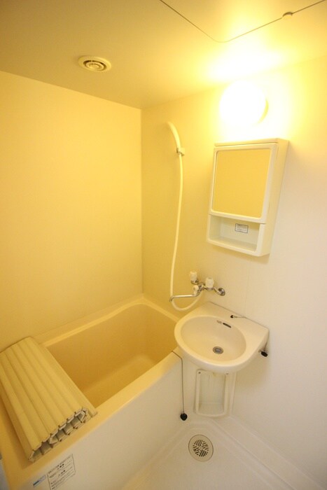 物件内観写真12　(バス／シャワールーム等)