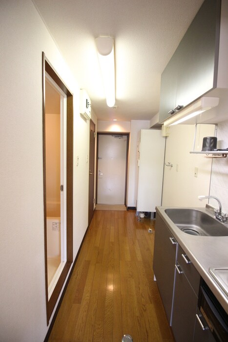 物件内観写真13　(廊下)