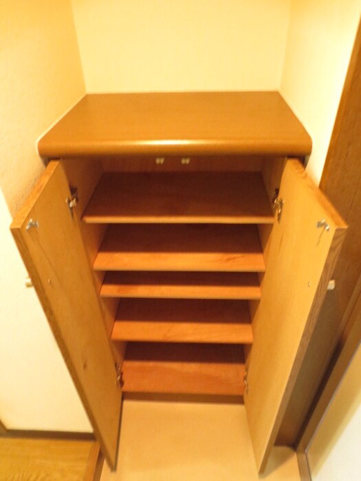 物件内観写真19　(靴箱)