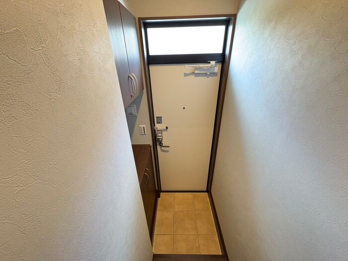 物件内観写真20　(玄関)