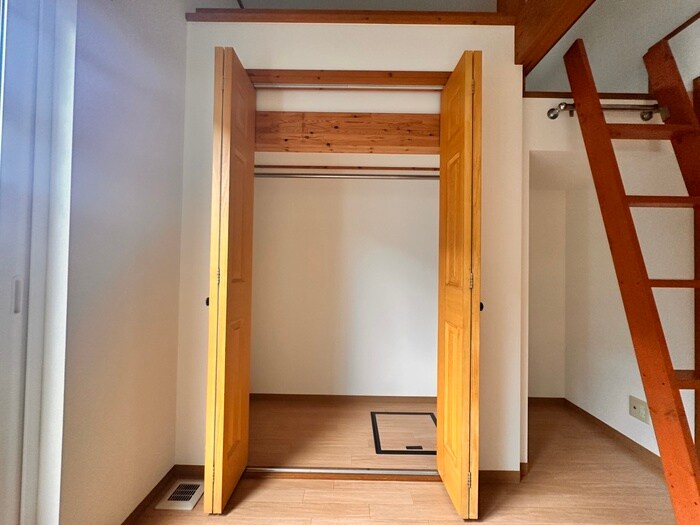 物件内観写真15　(収納)