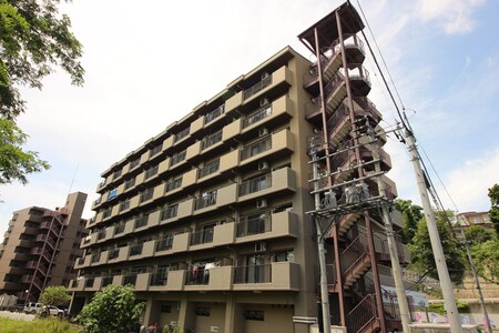 菊田参番館外観写真