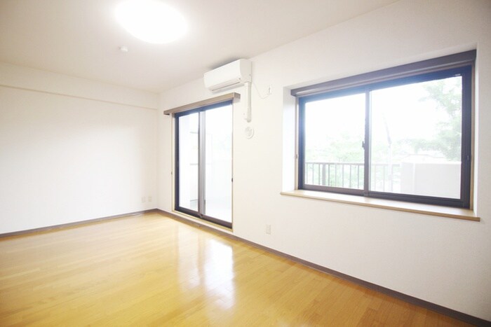 物件内観写真19　(居室)