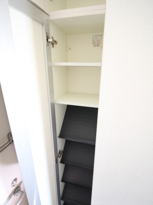 物件内観写真19　(靴箱)