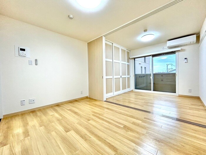 物件内観写真7　(居室)