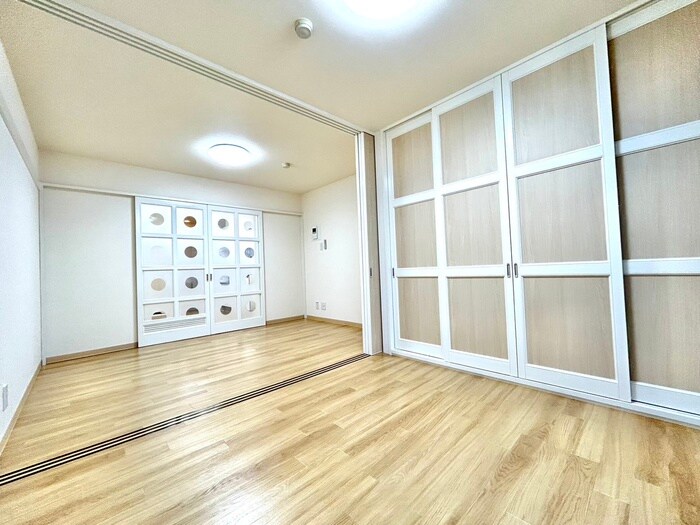 物件内観写真8　(居室)