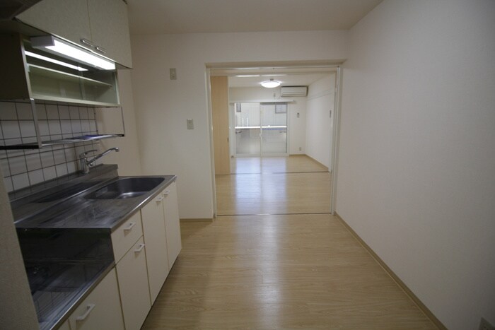 物件内観写真13　(廊下)