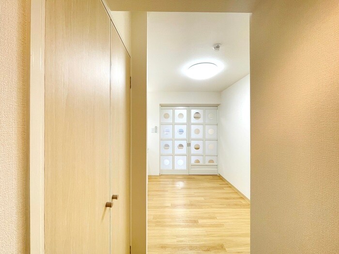 物件内観写真18　(廊下)