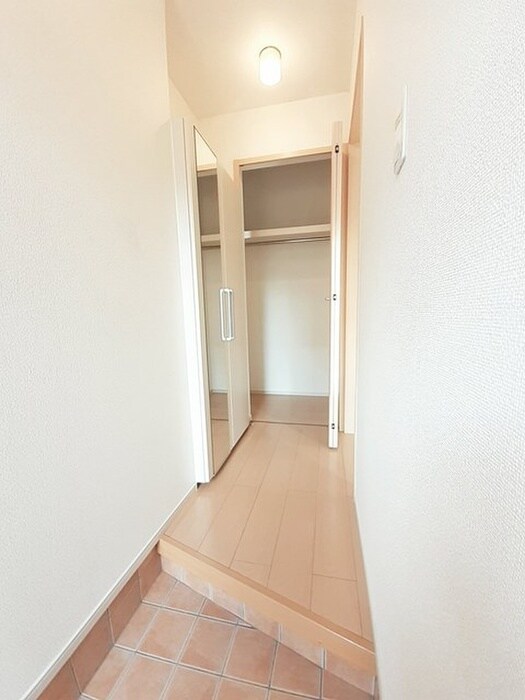 物件内観写真11　(収納)