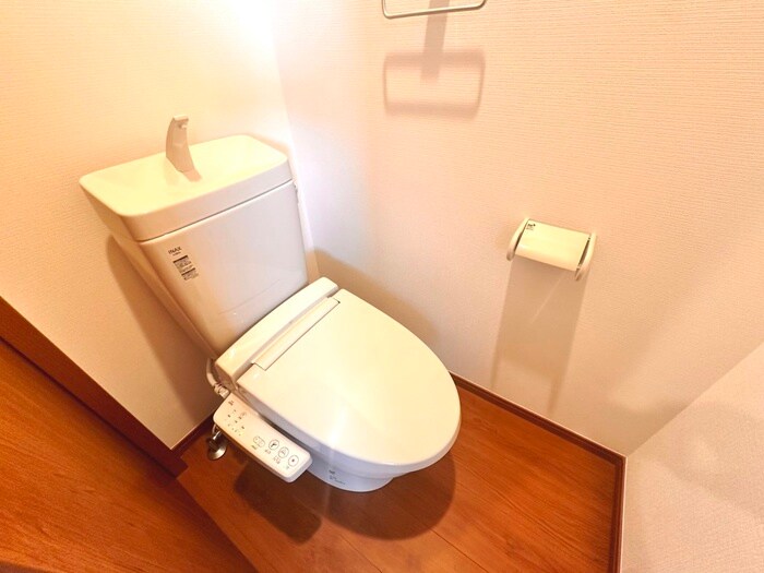 物件内観写真14　(トイレ)