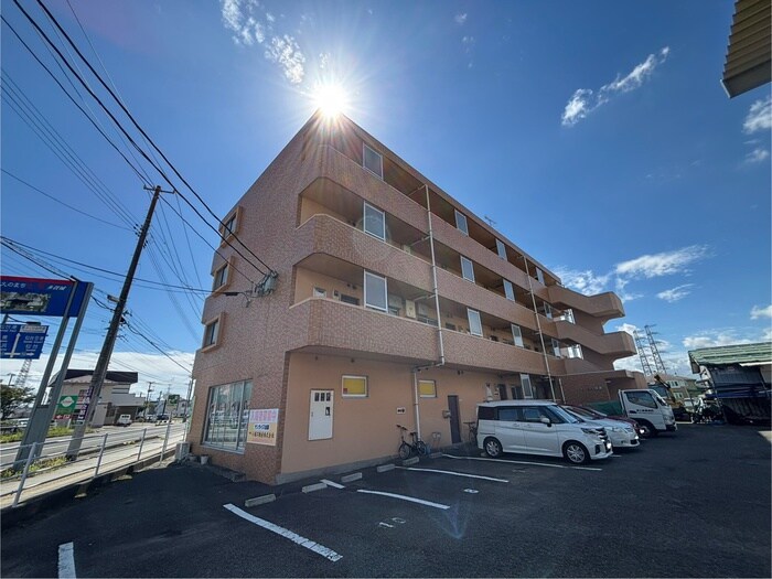 物件外観写真6　(外観写真)