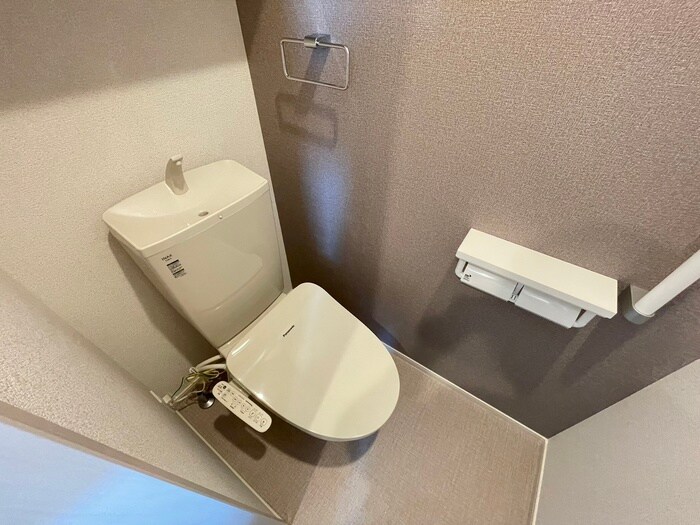 物件内観写真11　(トイレ)