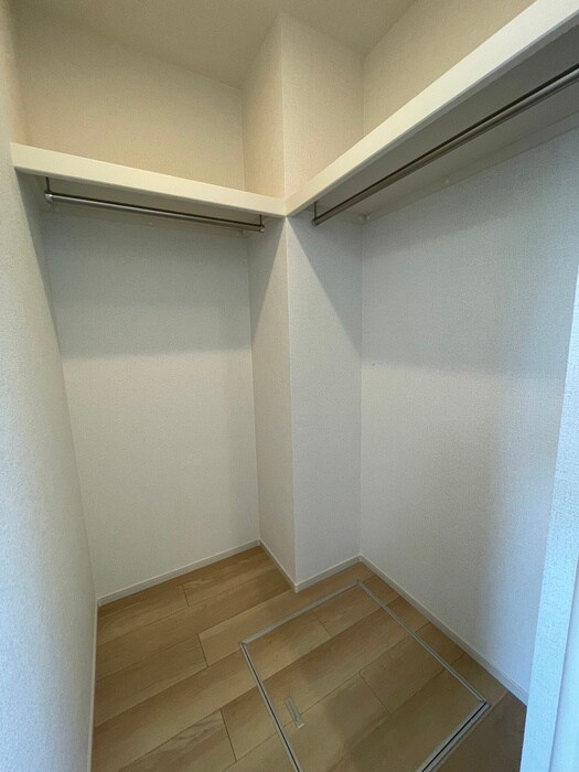 物件内観写真15　(収納)