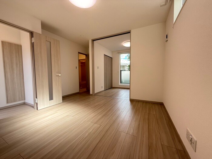 物件内観写真7　(居室)