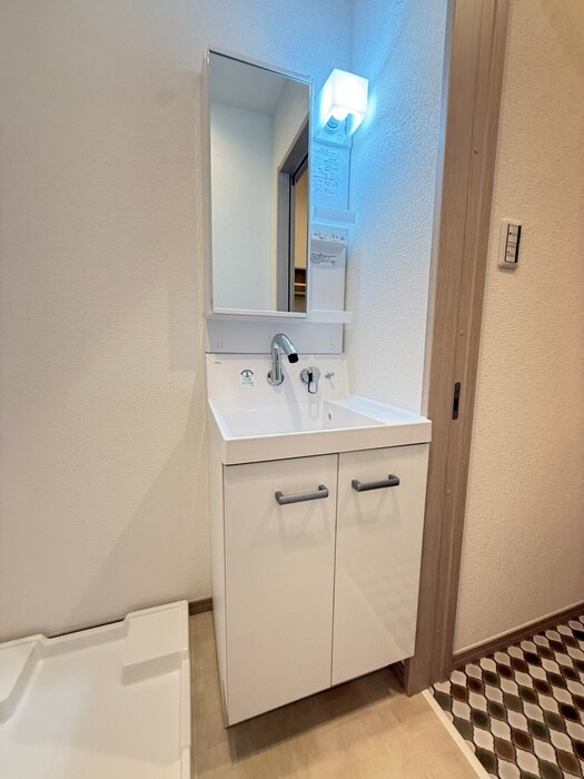 物件内観写真12　(洗面)