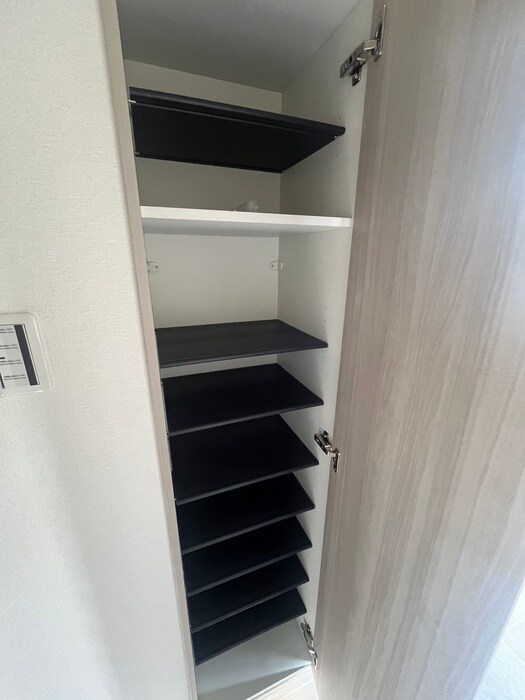物件内観写真15　(靴箱)