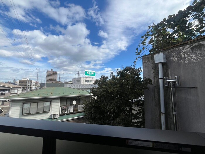 物件内観写真22　(室内からの展望)