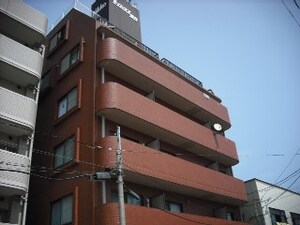 日高ビル外観写真