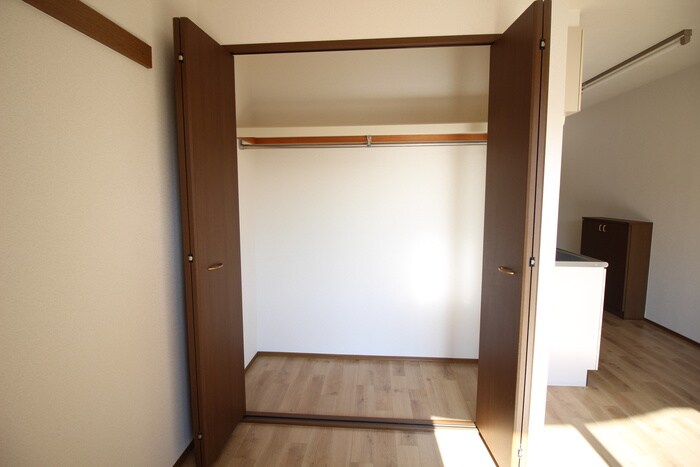物件内観写真11　(収納)