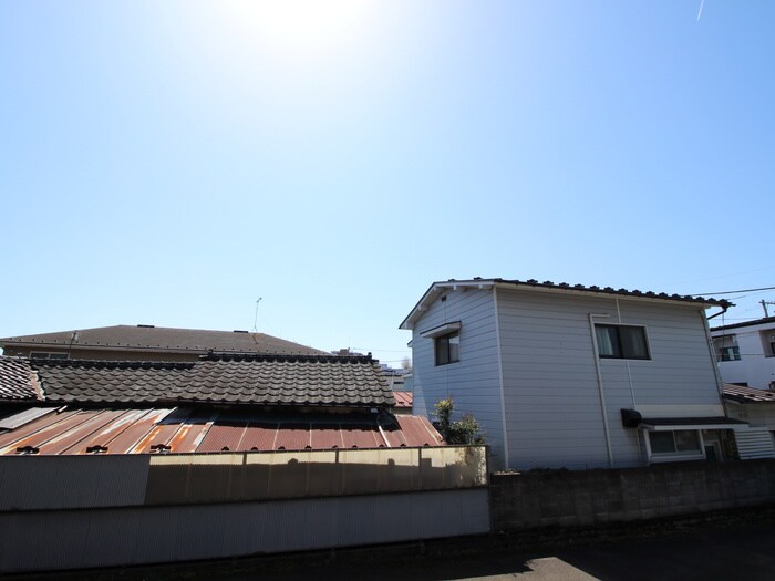 物件内観写真16　(室内からの展望)