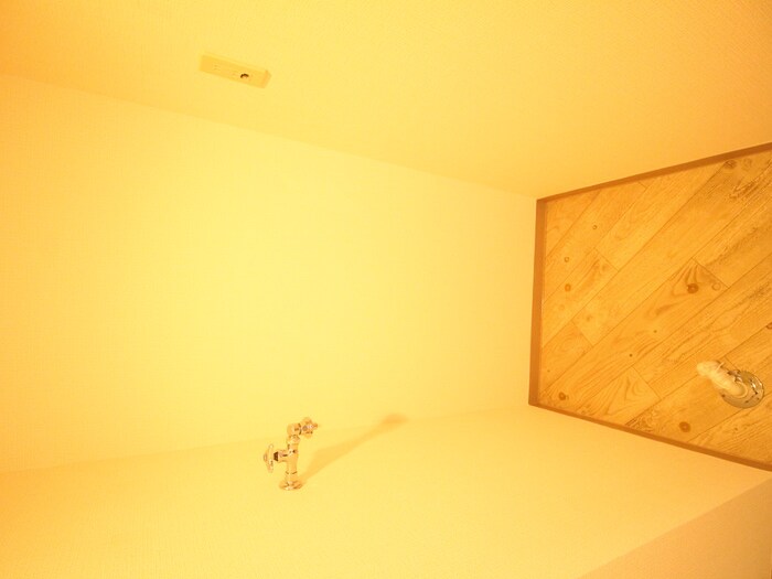 物件内観写真20　(洗濯機置場)