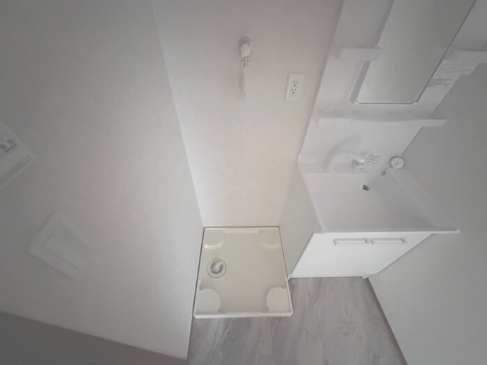 物件内観写真15　(洗濯機置場)