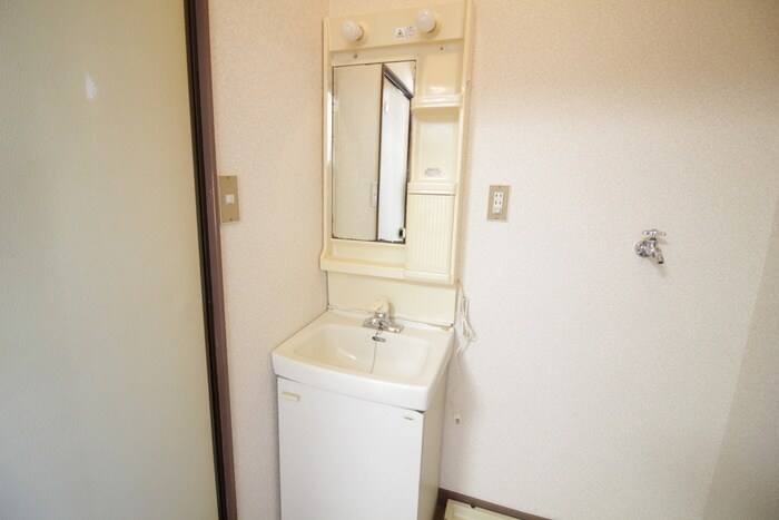 物件内観写真9　(洗面)