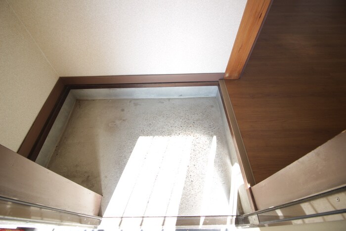 物件内観写真15　(玄関)