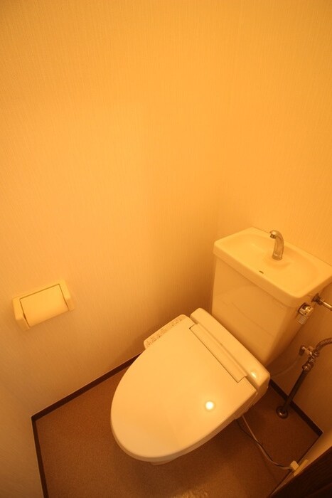 物件内観写真12　(トイレ)