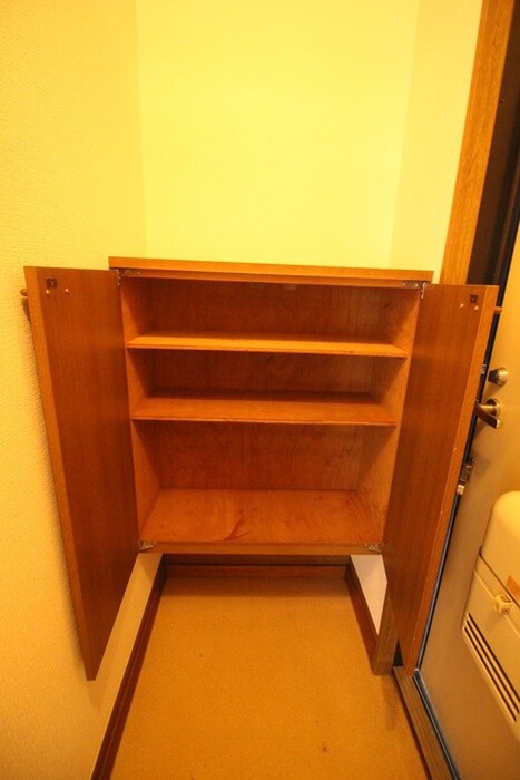 物件内観写真16　(靴箱)